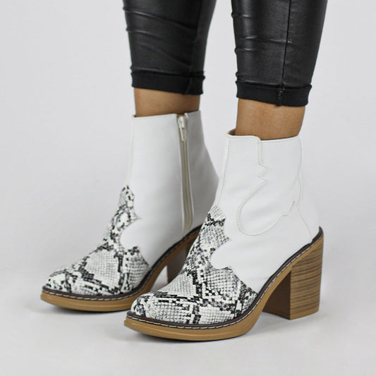 BOTINES REPTIL BLANCO  KIRA