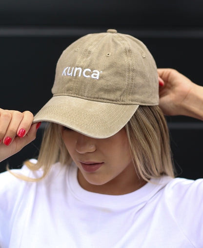GORRA KUNCA BEIGE - Kunca